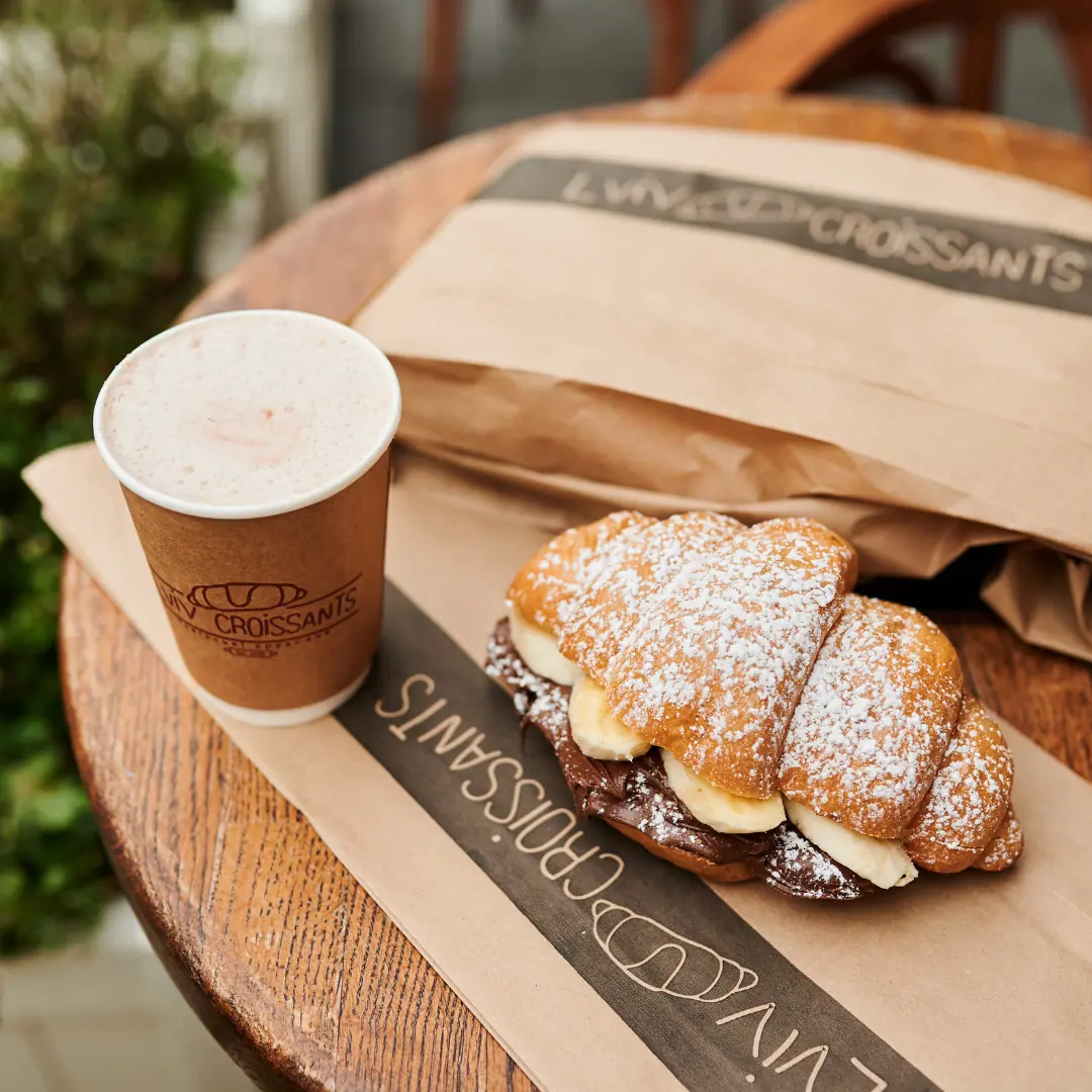 Croissant_with_coffe photo